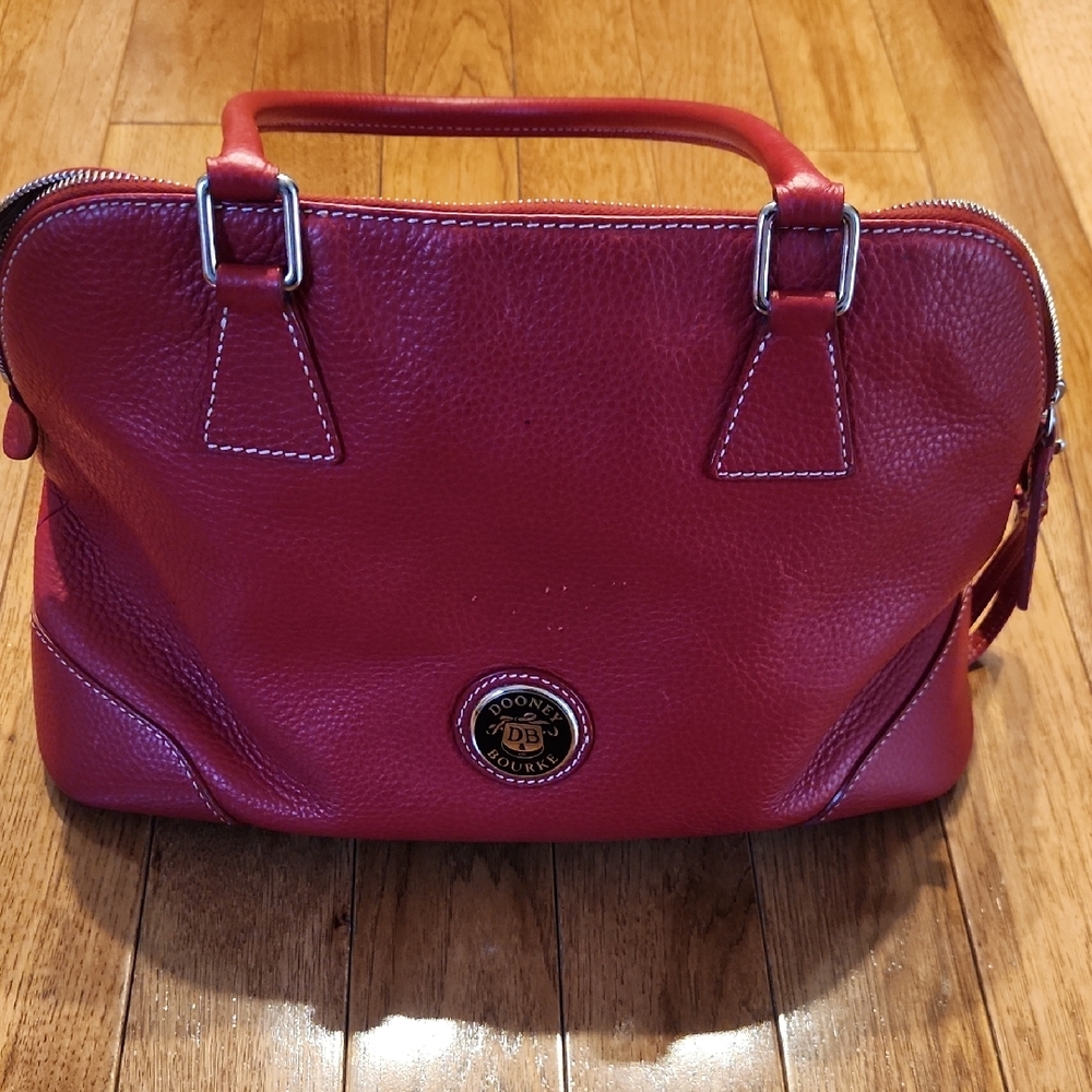 Dooney & Bourke Red Pebble Leather Satchel Shoulder Bag Duck Medallion P-007